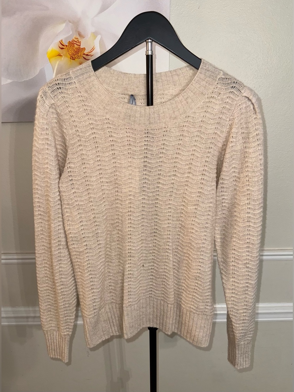 Vineyard Vines Cashmere Oatmeal Heather Pointelle Crewneck Sweater! Size Medium.